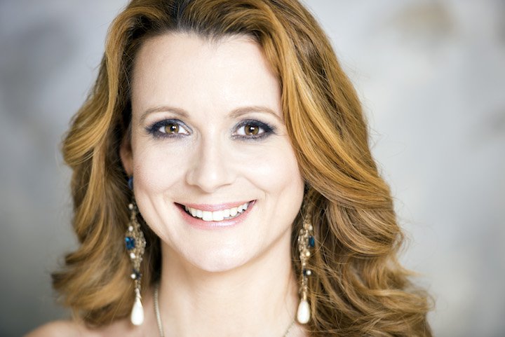 Anna-Gross-Moderatorin-Bayern-Deutschland-Oesterreich-5