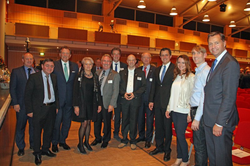 Anna-Gross-Moderatorin-Muenchen-Gruppenbild