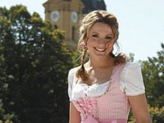 Anna Gross, Moderatorin