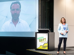 Moderatorin-Muenchen-Anna-Gross-Green-Shift-7